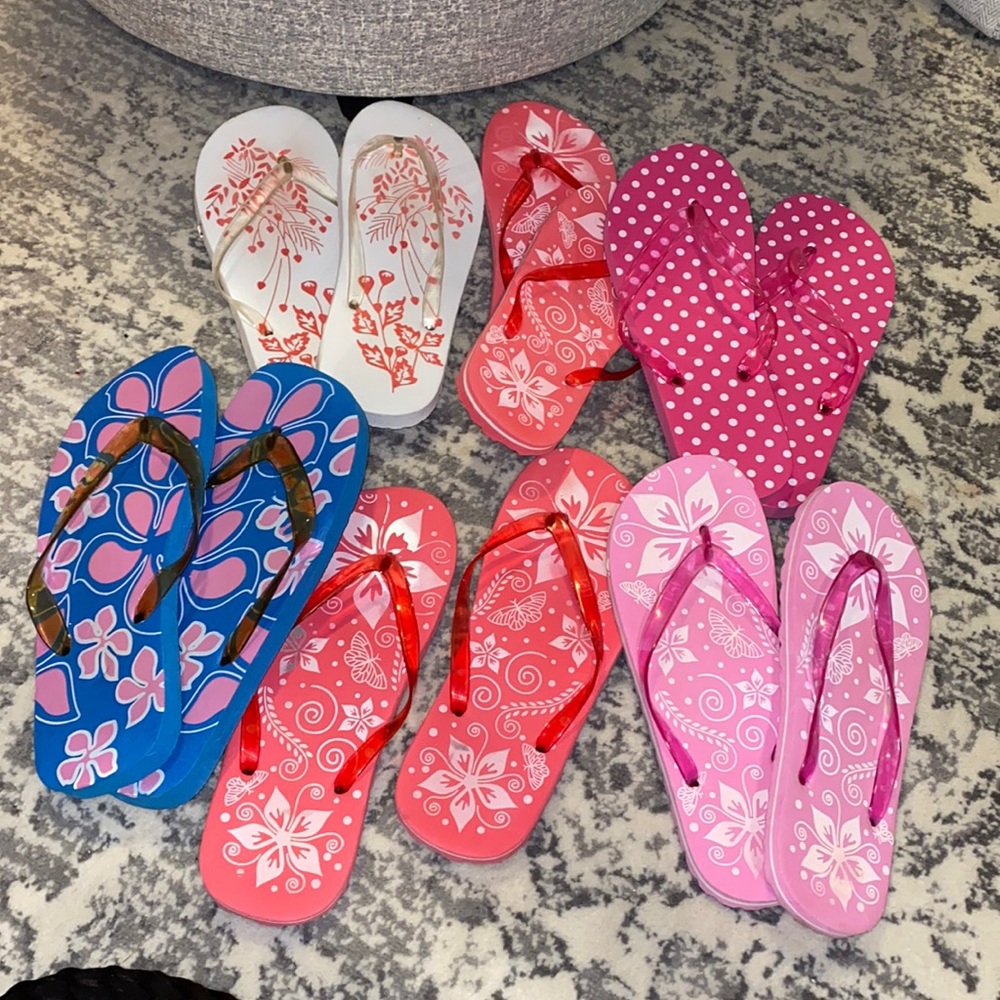 🎀Foam flip flops bundle. ASSORTED SIZES